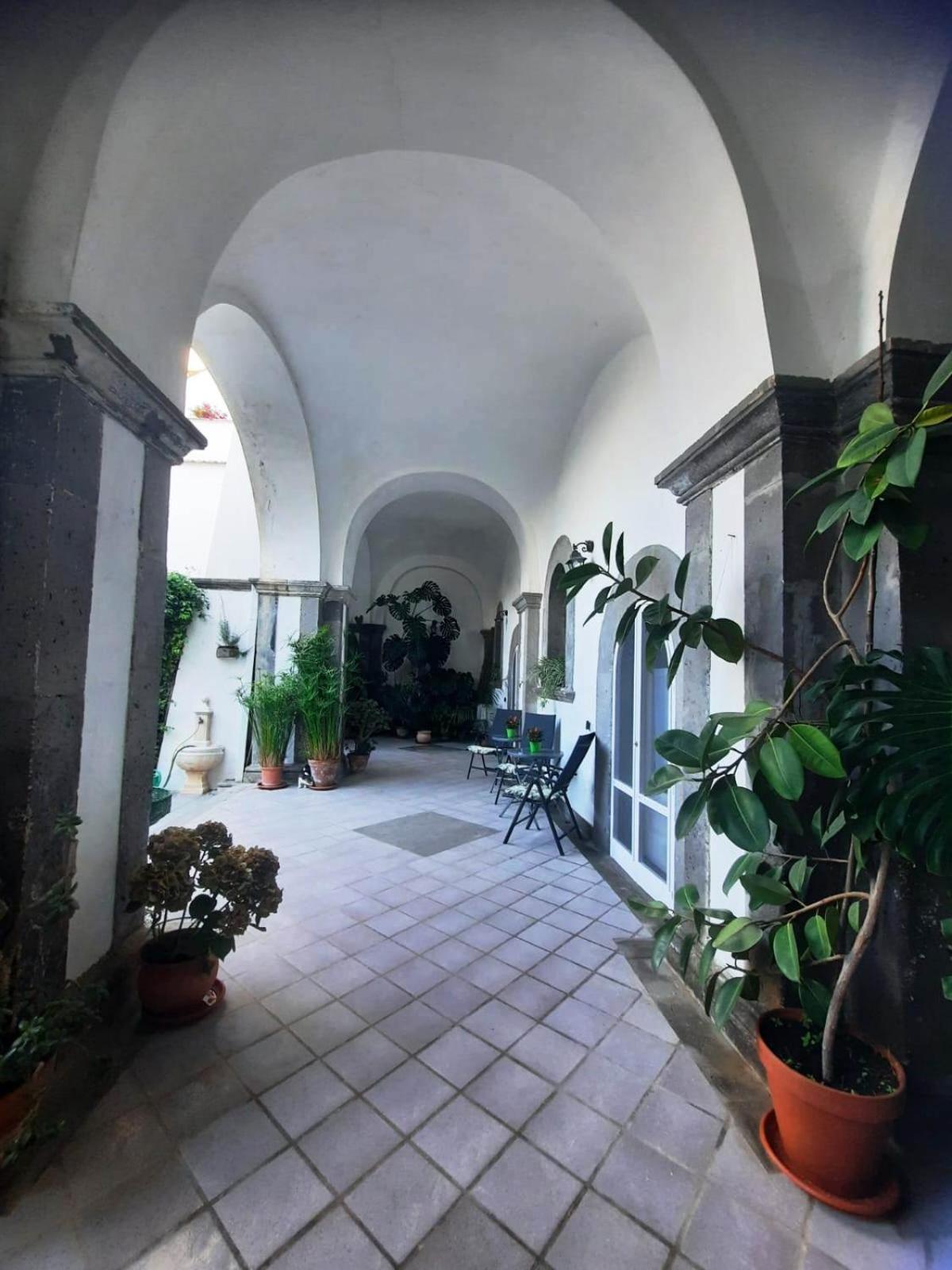 Hotel La Casa Delle Camelie Meta Esterno foto